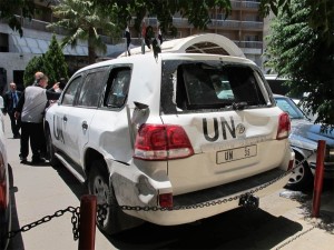 auto-ONU-atacado-siria