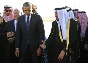Il presidente americano Barak Obama insieme al nuovo monarca saudita Salman bin Abdel-Aziz
