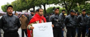 Tunisia marcia vs terrorismo